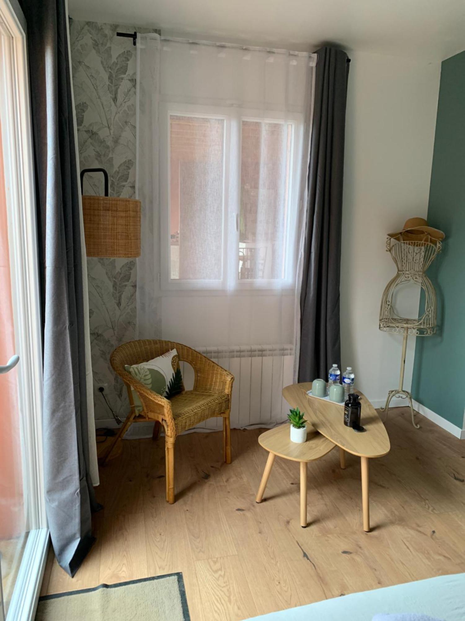 Chambre D'Hotes Mazet Les Abadies Bed & Breakfast Saint-Felix-de-Lodez Ngoại thất bức ảnh